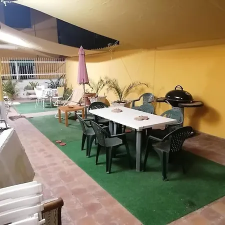 アパート La Casa Di Mio Padre ナポリ
